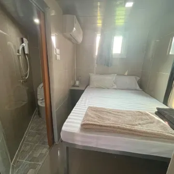 Charinsup Pinklao Hotel Hotels near Wat Pho Bang O