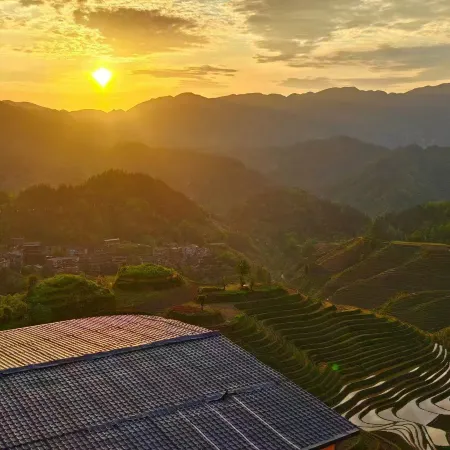 Ziyun·Sunrise Mountain House (Longji Terraces Jinkeng Observation Deck)