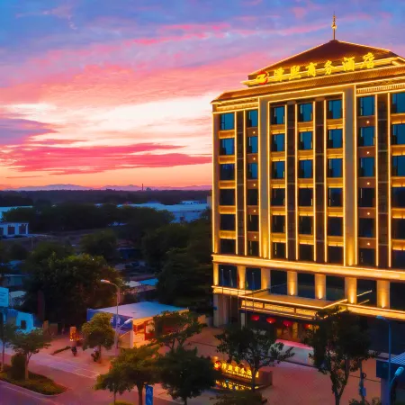 Dongfang Zexi ・ Yushe Resort Hotel (Haidongfang Beach Park)