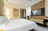 Yilong Anyun Hotel (Aksu Old Street Night Market)