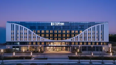 Luoyang Wanda Meihua Hotel Hotels near Licun Passenger Transport Terminal (East to Licun Garden)