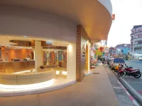 CC Hotel Hatyai コラゾン パブ&レストラン周辺のホテル