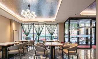 Luwan Hotel (Harbin Huilan District Xiao Hong Former Residence Store)