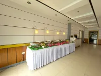 Valentine Hotel Angeles City managed by Cocotel Hotel berhampiran Jalan Fields