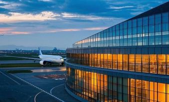Yuzhi Starry Sky Hotel (Tianfu International Airport Branch)