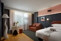 Divine Opera: The Ultimate Grand Hotel - ที่มีที่จอดรถ