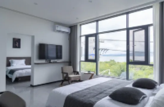 FuXianHuChengQing B&B