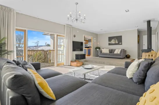 Redwoods Retreat Hotels in 