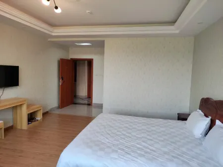 Yongxiu Sanjing Hotel Отели рядом с достопримечательностью «Yunju (Cloud Home) Mountain»