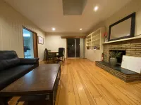 Sunshine Bay · Westside Homestay