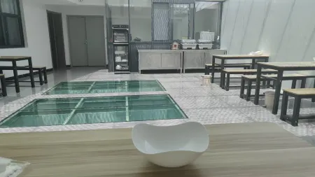 Yongsheng Delaiya Hotel (Branch near Yongsheng County Passenger Transport Station) Отели в г. Юншэн