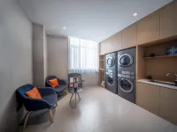 Homeinn Selected Hotel (Tangshan Cooking Culture Museum/Nan Hu Scenic Area) - parking