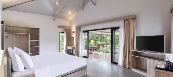 The Glamping @ARTOTEL Pelangi Park Ξενοδοχεία στην πόλη Bogor Regency