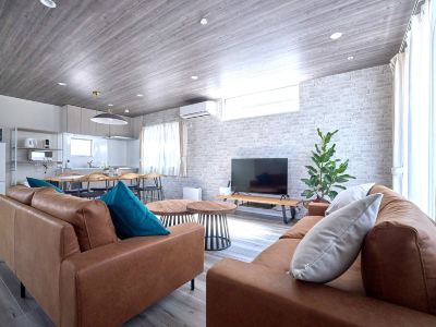 AileHouse A