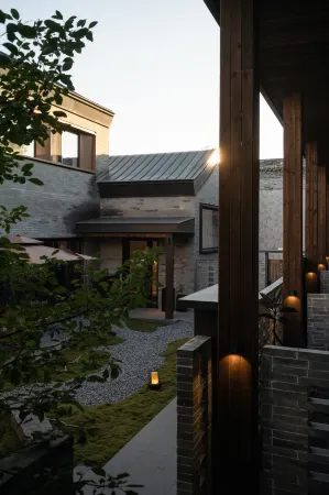 Baili Design Guesthouse (Datong Ancient City Huayan Monastery)