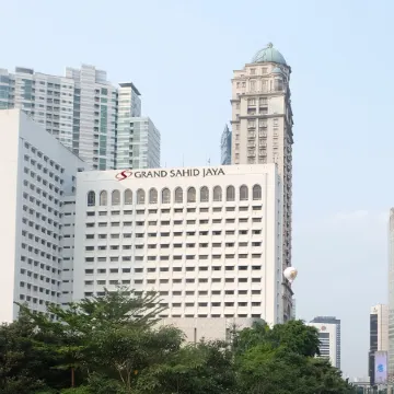 Grand Sahid Jaya CBD Отели рядом с достопримечательностью «Посольство Египта»
