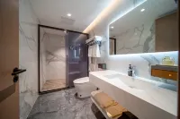 Xingyi Yunyue Smart Hotel (Xingyi High-Speed Railway South Station Wanfenglin Airport) - 2성급