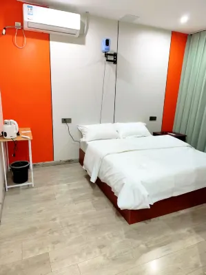 Xiangcheng Hotel (Huashan Road) Hotels in Tuojia Happy Square/Daqiao NewCity