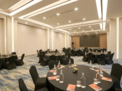 HARRIS Hotel & Suites Nagoya Batam Hotels in Batam