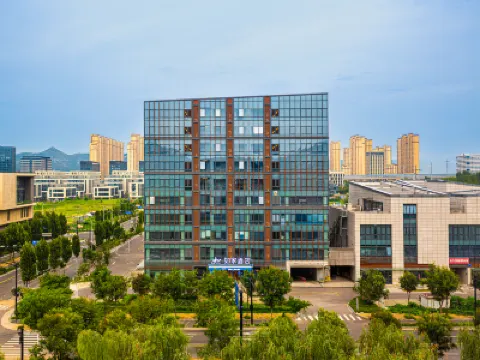 如家YUNIK電競飯店（濟南長清大學城店） 长清附近的飯店