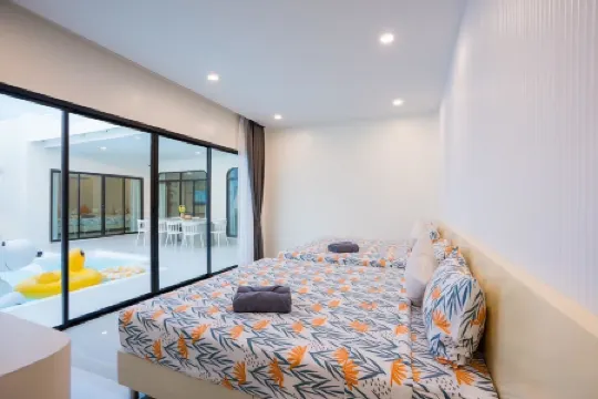 Mar Coral Pool Villa