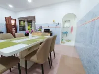 Bukit Beruang Private Pool Villa by Jeffery Lam Home Management فنادق في بوكيت بارو