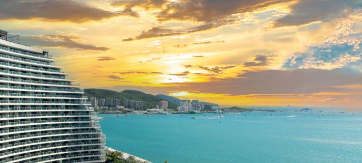 Central Coast Sea View Hotel Отели в г. Санья