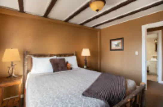 Whitney's Inn at Black Mountain