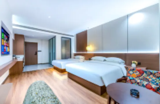 Ru Jia Yi He Yu Shan Villa Hotel (Huayin Huashan Scenic Area Branch) - parking