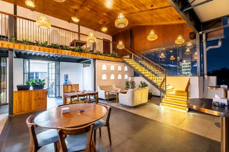 Hotel Sara Sadan Отели рядом с достопримечательностью «City Motorbike»