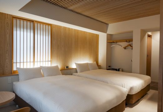 아스위트 하카타 바이 아스미루 외관 및 객실