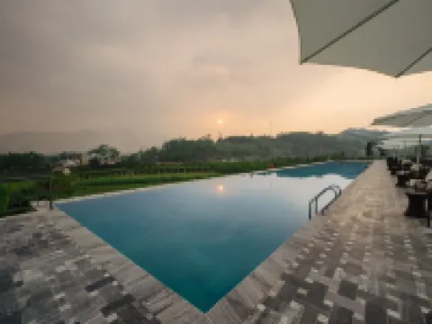 Venusgiti Hotspring Resort & Spa Hotels in Kim Boi District