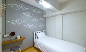 Bed Friends Poshtel
