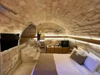 Zeynep Hanim Konagi Hotels near Alauddevle Mosque