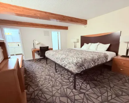 Tomahawk Motor Lodge Hotels in Riverton