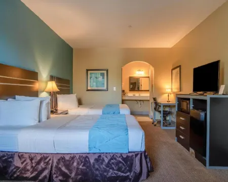 Moulton Inn &  Suites by OYO Near Shiner TX Hotels in Lavaca County