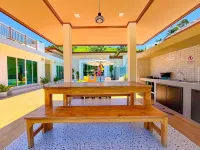 Le poulet poolvilla khanom - Villas
