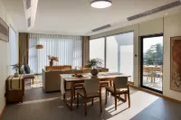 Fengji Xuanbi Banshan Homestay (Luofu Mountain Scenic Area Dadong Xuanbi Lake) - balcony