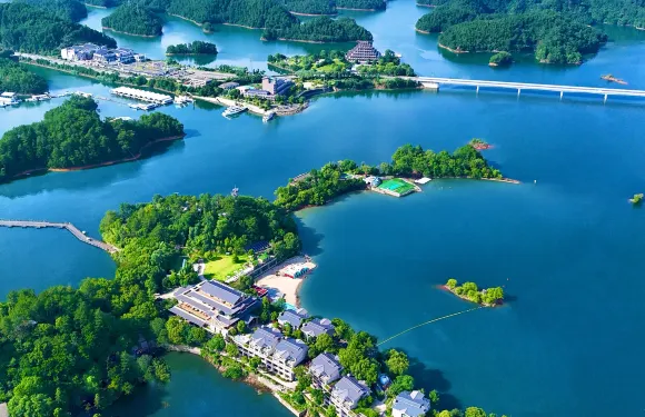 千島湖温馨島蝶來湖景度假酒店