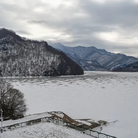 Benxi County Wujie Lohas Mountain and Sea Resort Hotel