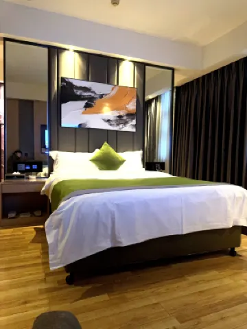 嘉年華ホテル 武漢（陽邏港）