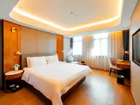 Yitel Collection Hotel (Qingdao Railway Station Zhanqiao Seaview) Hotels in Qingdao