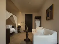 Yueqi Bay Homestay (Wanning Riyue Bay) 완닝 호텔