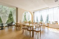 926 Jiadi Hotel (Kunming Railway Station Shuangqiao Night Market)