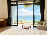 Forest City Sunrise Zencity Seaview House(Carnelian Tower 1 infinity pool) Hotels near Port of Tanjung Pelepas
