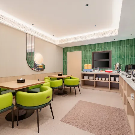 Elong Anyun Hotel