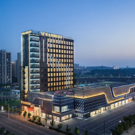 Vienna International Hotel (Shishou Caizhi Cultural Plaza Branch)