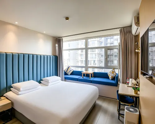 PIAOHOME HOTEL Hotels near Lufthansa Outlets