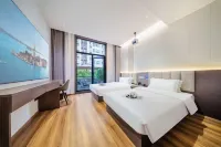 Boli Yunrui Hotel (Yixing Tuanjiu Scenic Area Jiaoqiao River Pedestrian Street Branch)