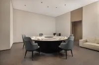 โรงแรมวันดา โมเม็นท์ สนามบินอาเข่อซู - พร้อมอาหารเช้า